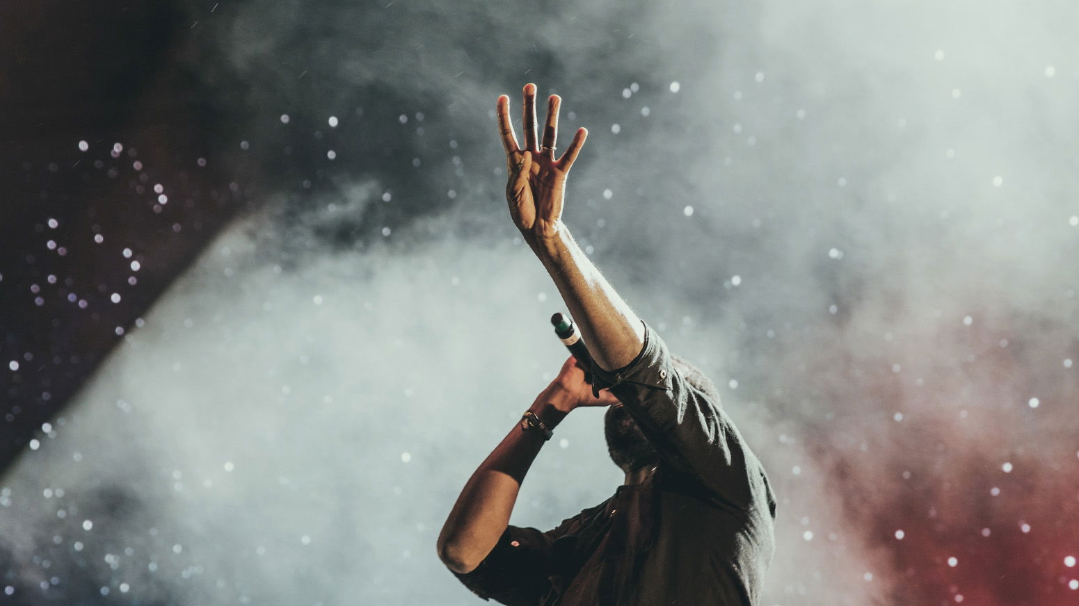 German Beats - Rapper auf einer Bühne