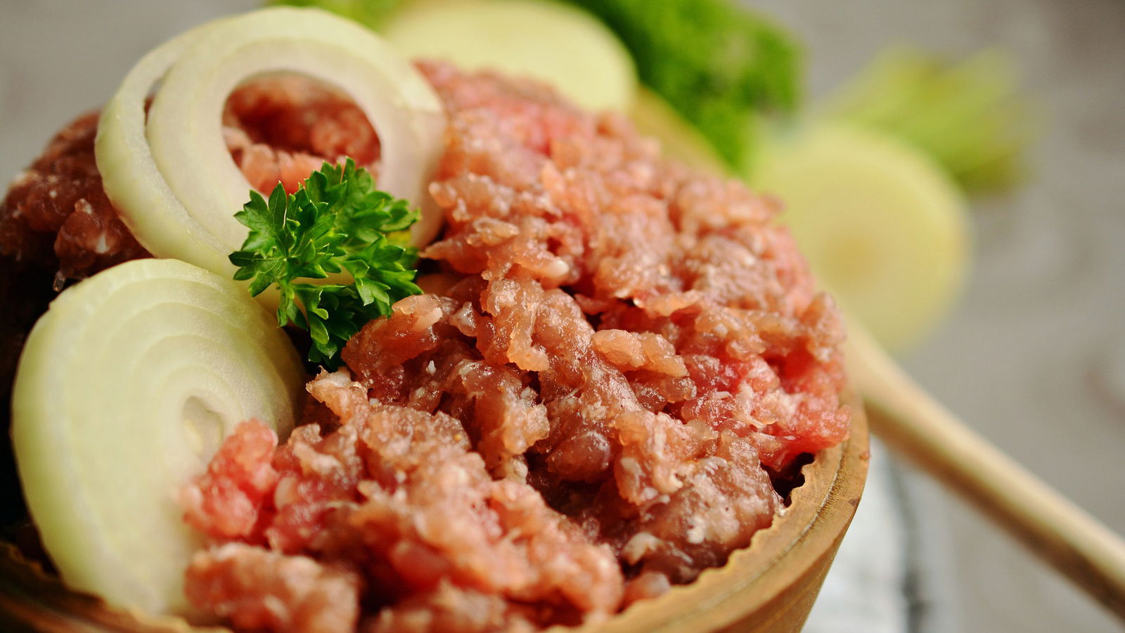 KISS Lockdown Snacks Mettbrötchen