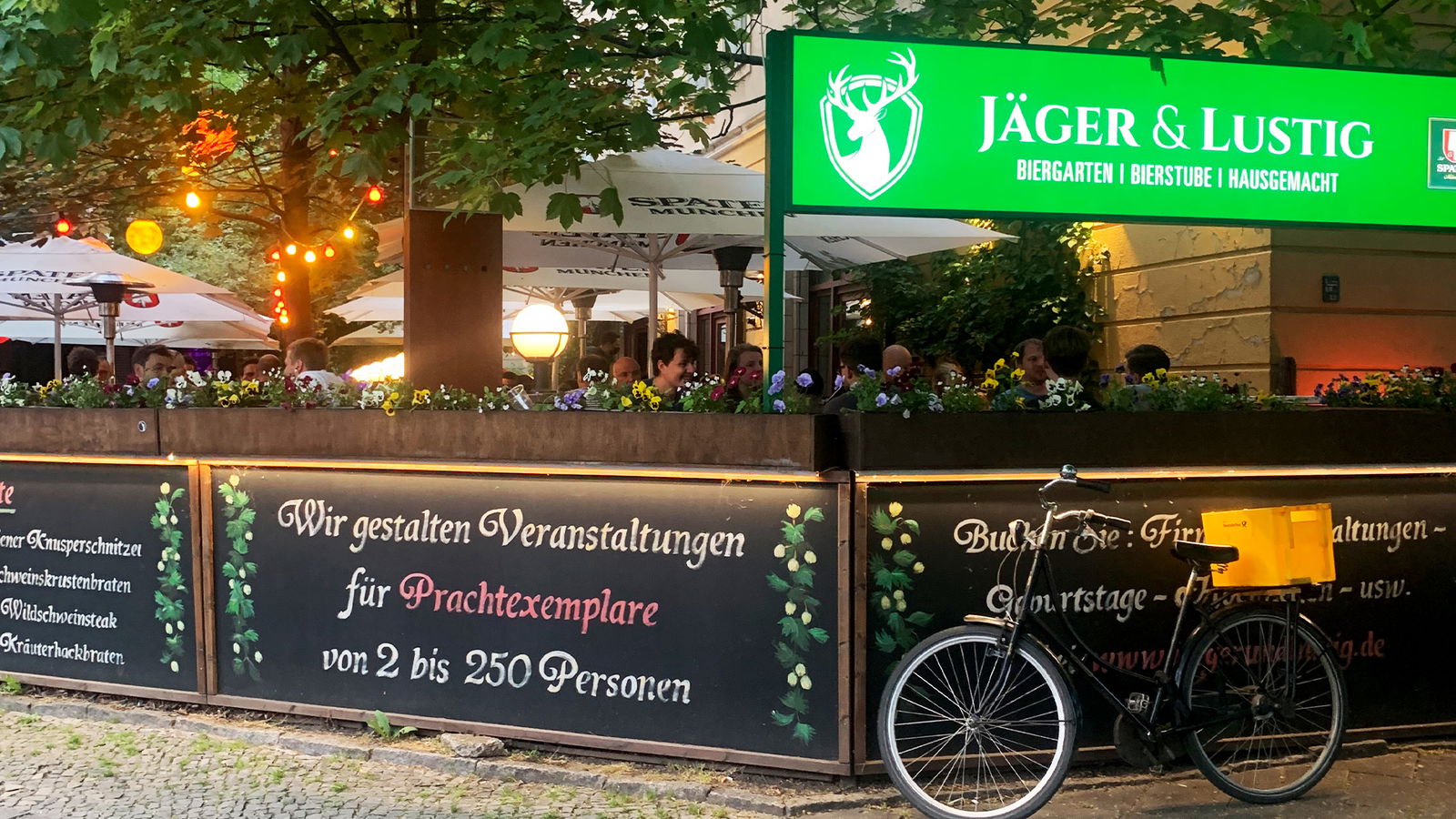 Jäger und Lustig Biergarten