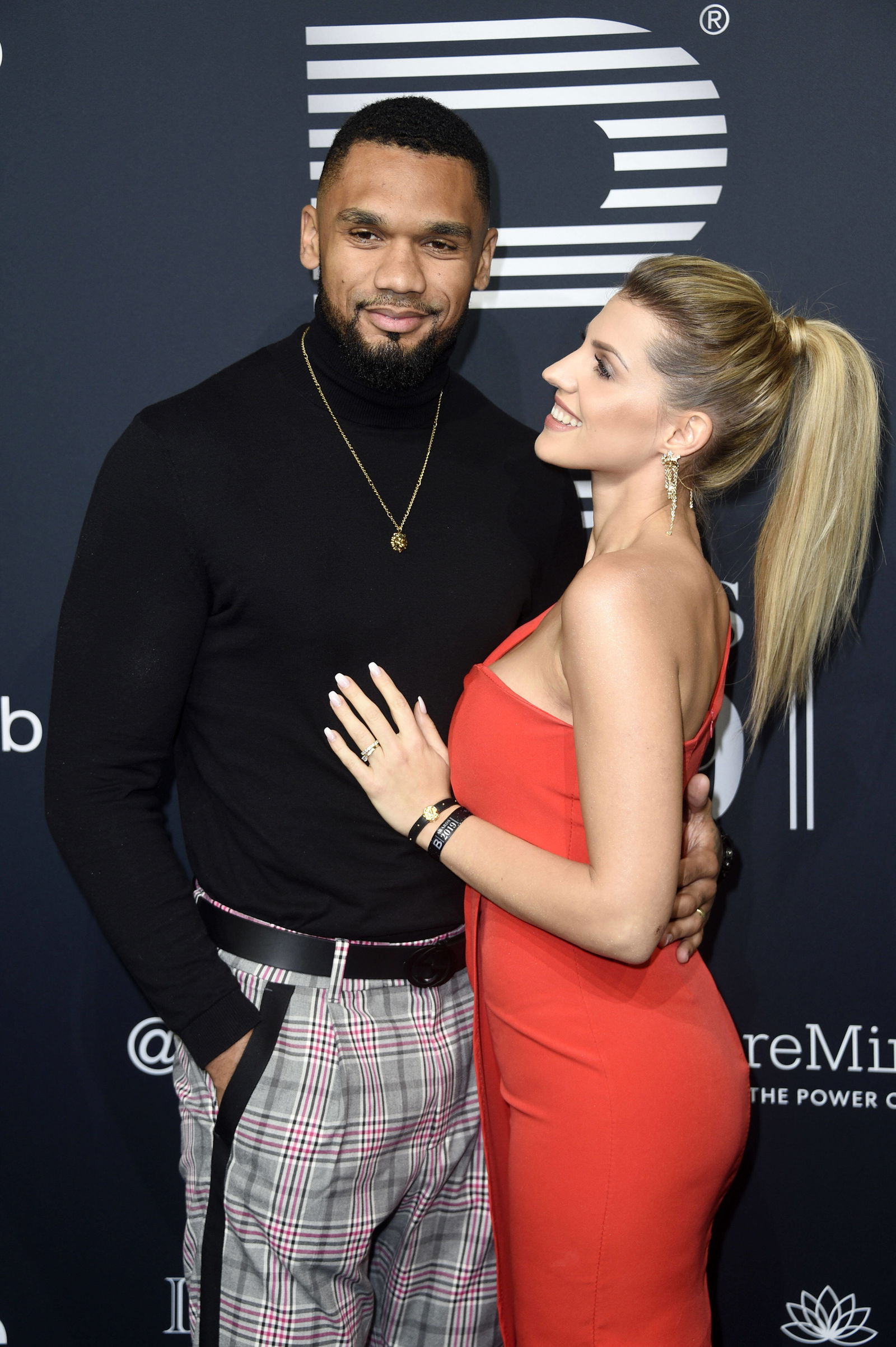 Star News Überraschung auf Instagram Sarah Harrison: Babyname enthüllt!