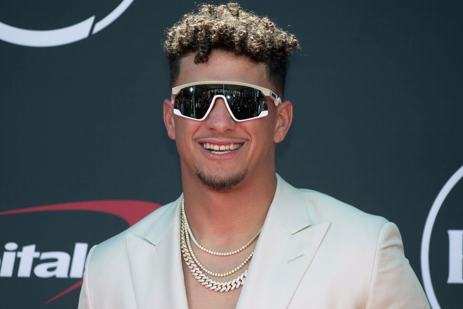 Star News "Bester männlicher Athlet": Patrick Mahomes triumphiert bei den ESPYs 2024!