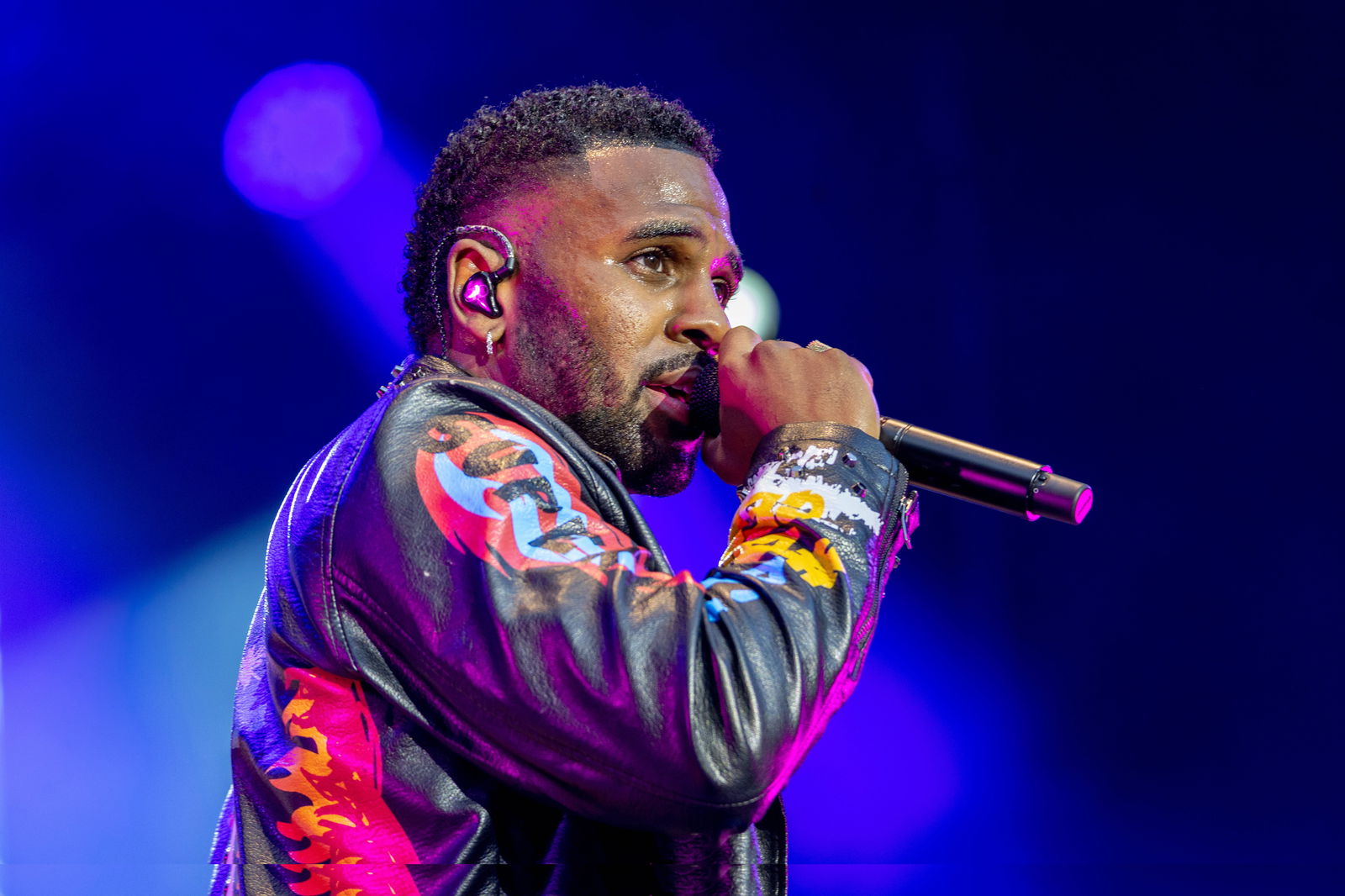 KISS FM Star News Traum geht in Erfüllung Künstlerin macht Jason Derulo ein Geschenk