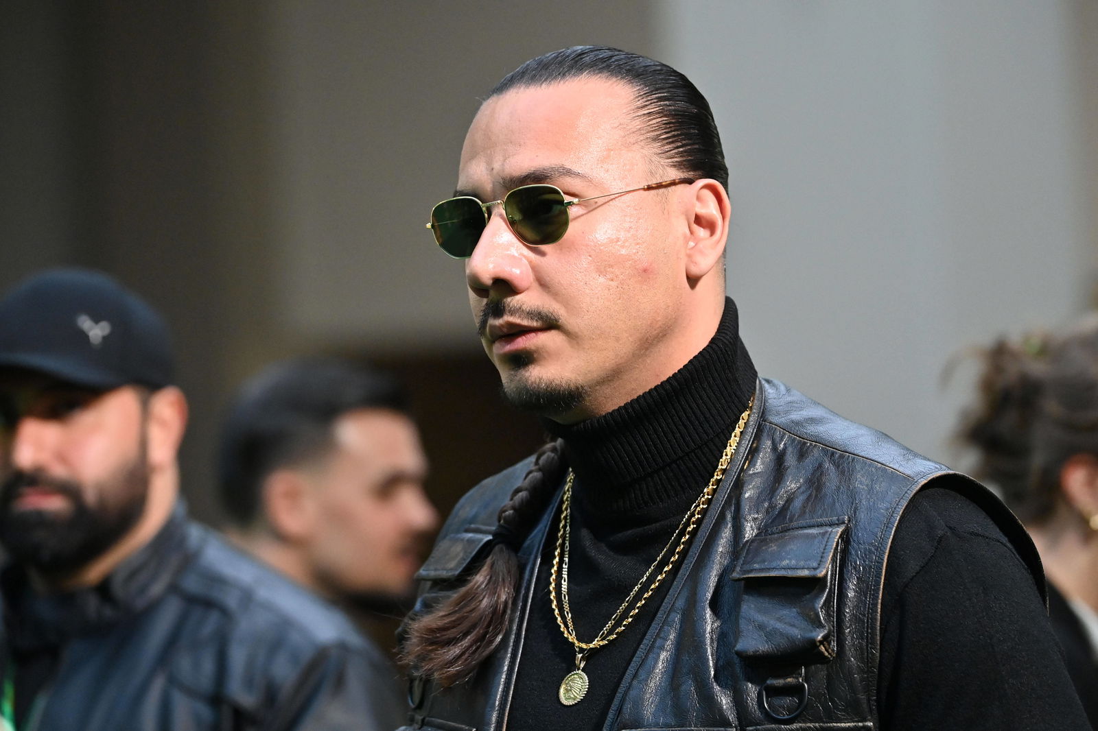 Apache 207 im Anschnitt 