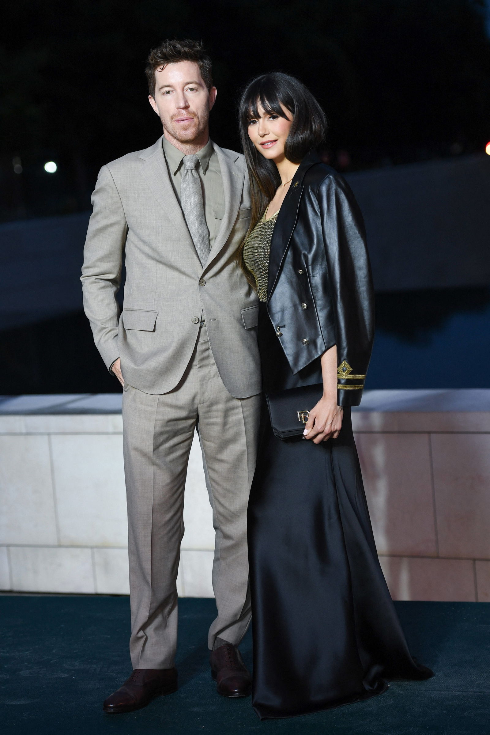 Nina Dobrev & Shaun White auf rotem Teppich