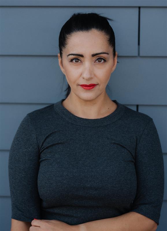 Elmira Rafizadeh - Schauspielerin
