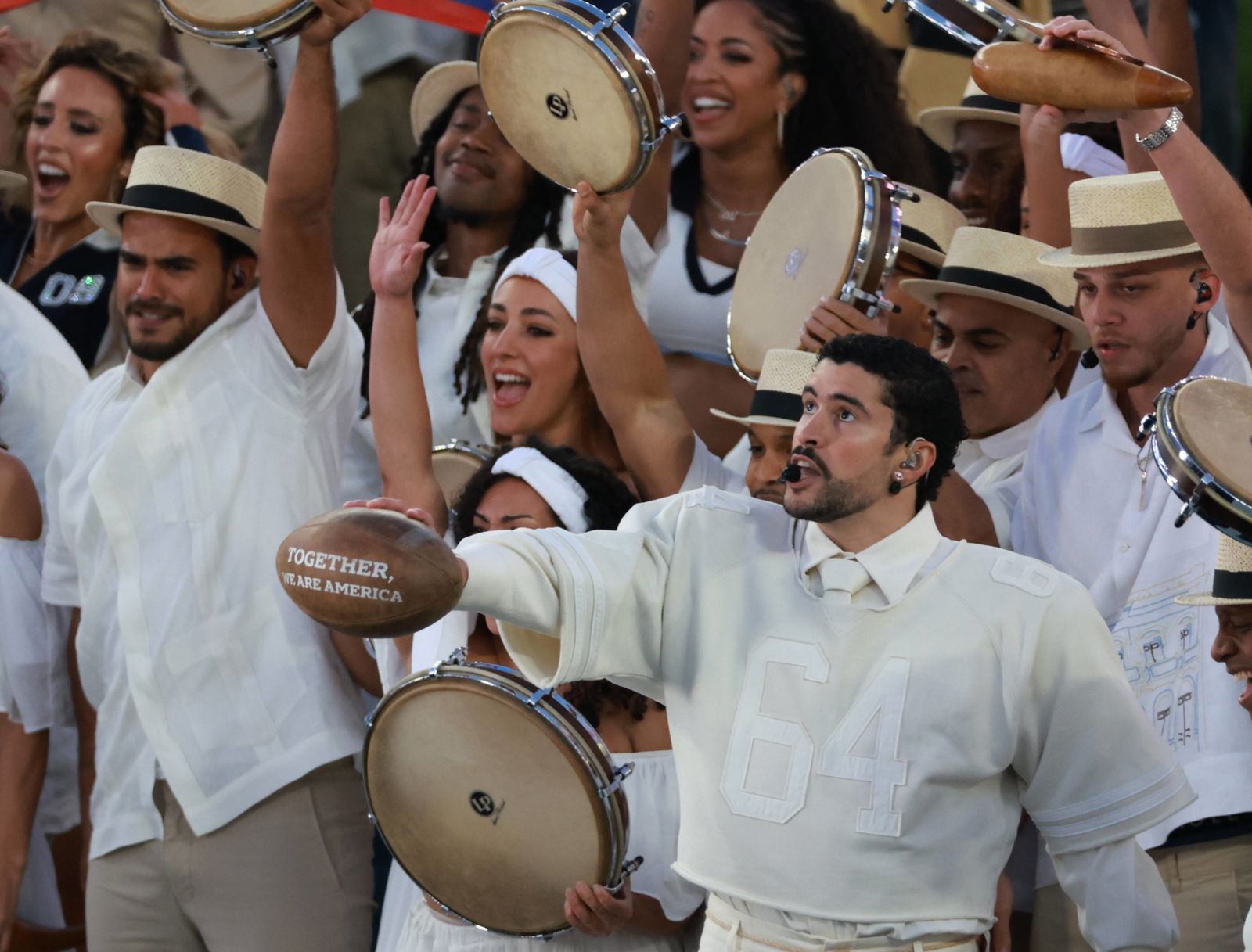 Bad Bunny rockt den Super Bowl LX
