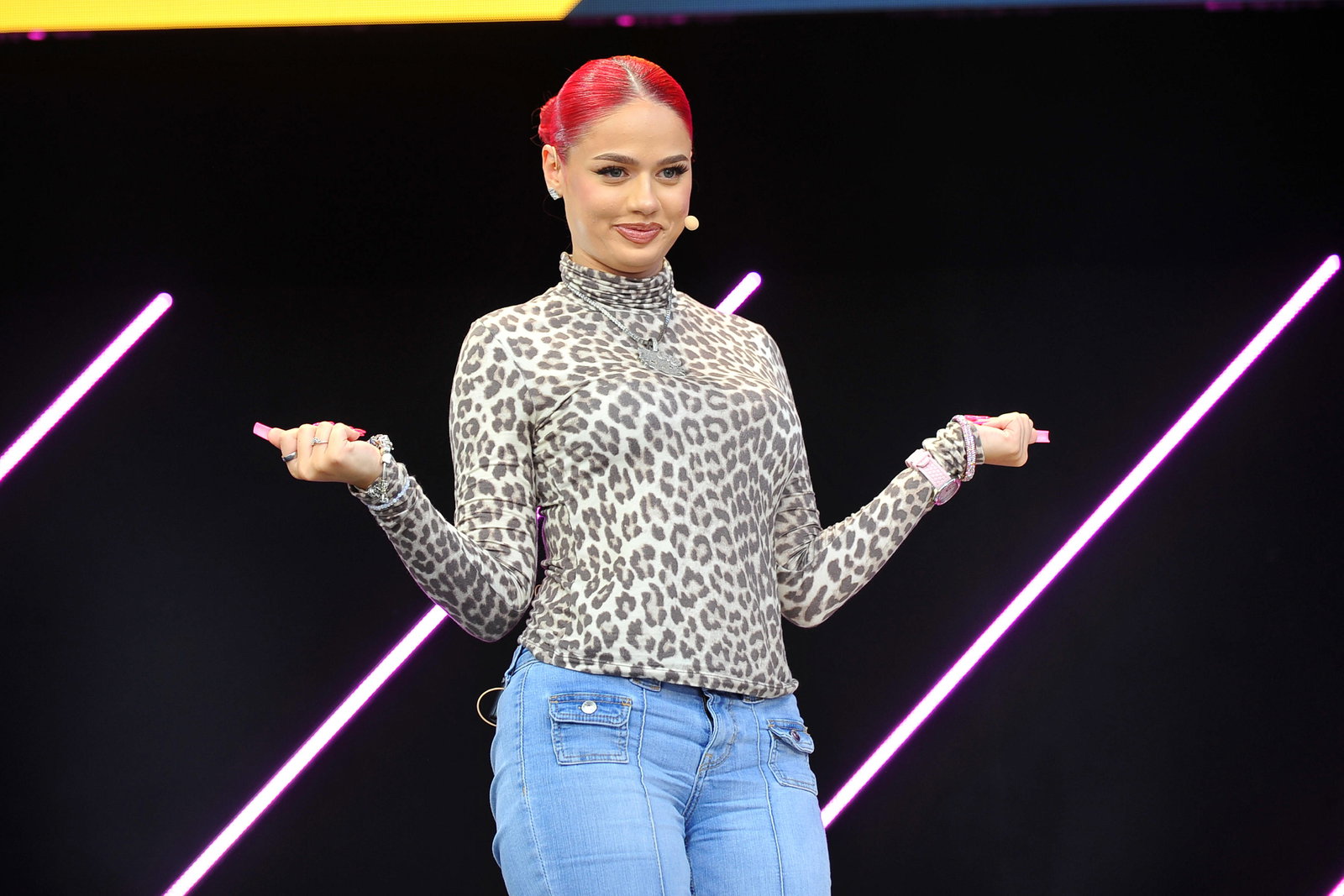 Rapperin Badmomzjay 2024 in Köln