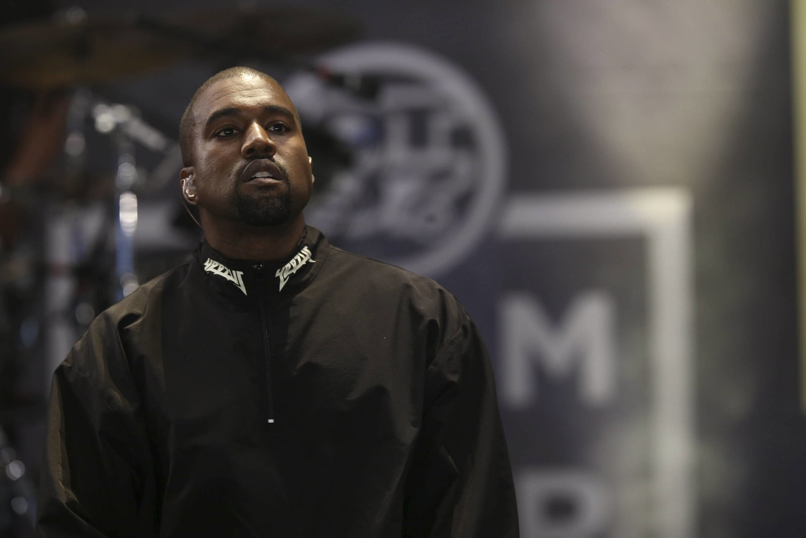 Ye 